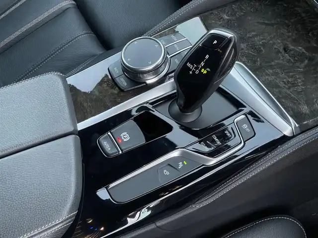 ＢＭＷ ５２３ｄ ツーリング Mスポーツ 山梨県 2019(令1)年 4.4万km アルピンホワイトⅢ ハイラインパッケージ/黒革/全席シートヒーター/コンフォートアクセス/ACC/LKA/BSM/前後PDC/360°カメラ/HUD/純正ナビ/フルセグ/Bluetooth/LEDヘッドライト/電動テールゲート/ETC2.0/純正19インチAw