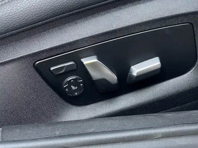 ＢＭＷ ５２３ｄ ツーリング Mスポーツ 山梨県 2019(令1)年 4.4万km アルピンホワイトⅢ ハイラインパッケージ/黒革/全席シートヒーター/コンフォートアクセス/ACC/LKA/BSM/前後PDC/360°カメラ/HUD/純正ナビ/フルセグ/Bluetooth/LEDヘッドライト/電動テールゲート/ETC2.0/純正19インチAw
