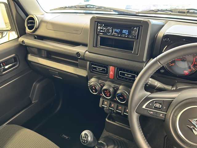 スズキ ジムニー XC 岐阜県 2019(令1)年 2.5万km ブルーイッシュブラックパール3 社外オーディオ/ＵＳＢ/ＡＵＸ/5速ミッション/デュアルセンサーブレーキサポート/クルーズコントロール/オートエアコン/前席シートヒーター/インタクーラーターボ/４ＷＤ/ＬＥＤヘッドライト/オートライト/プッシュスタート/スマートキー/スペアキー/
