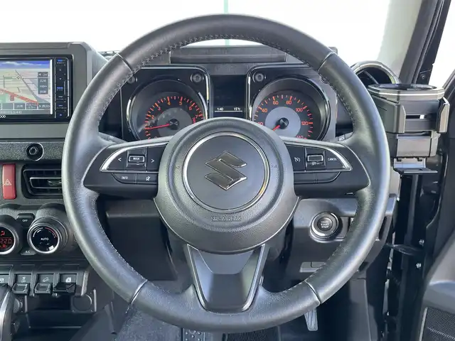 スズキ ジムニー XC 山梨県 2022(令4)年 2万km ブルーイッシュブラックパール3 ４WD/社外KENWOODナビ/Bluetooth接続/CD/DVD/ワンセグTV/バックカメラ/ドライブレコーダー/シートヒーター/純正１６インチアルミホイール/クルーズコントロール/アイドリングストップ/背面タイヤ/横滑り防止装置/レーンキープアシスト/ダウンヒルアシストコントロール/衝突被害軽減システム