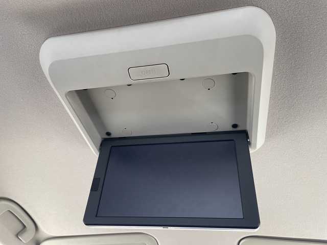 日産 セレナ X 愛知県 2017(平29)年 7.5万km ダイヤモンドブラック 純正９型ナビ/後席モニター　/両側電動　/レーダークルコン　/バックカメラ　/ＬＥＤヘッド　/ドライブレコーダー　/ＥＴＣ　/衝突軽減　/フルセグＴＶ　/ＣＤ　/ＤＶＤ　/ステアリングスイッチ　/スマートキー　/プッシュスタート