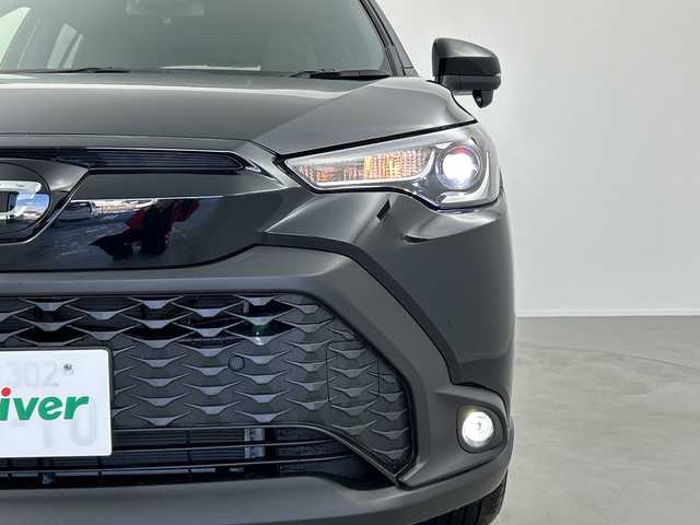 トヨタ カローラ クロス ハイブリッド G 奈良県 2024(令6)年 0.9万km アティチュードブラックマイカ 純正コネクトナビ/フルセグ BT AppleCarPlay/バックモニター/ビルトインEWTC2.0/レーダークルーズコントロール/プリクラッシュセーフティー/LDA/LTA/PKBS/RSA/クリアランスソナー/LEDヘッドライト/LEDフォグライト/オートライト/オートハイビーム/スマートキー