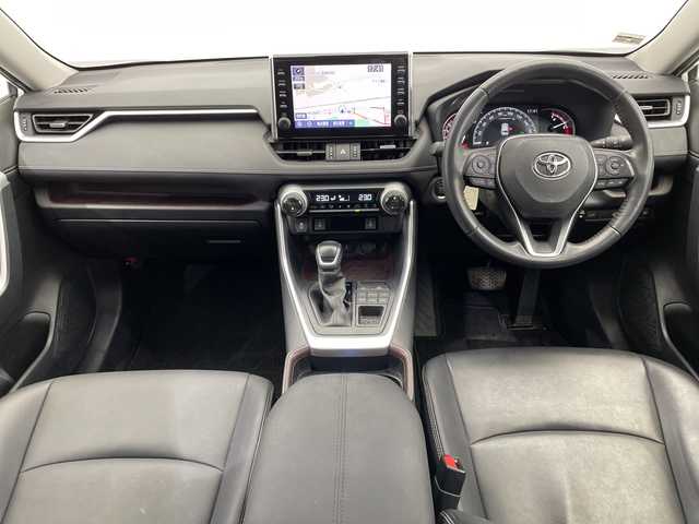 トヨタ ＲＡＶ４ G 栃木県 2021(令3)年 3.3万km ホワイトパールクリスタルシャイン ４WD/ディスプレイオーディオ/（ナビ/フルセグTV）/フロントカメラ/左サイドカメラ/バックカメラ/トヨタセーフティセンス/衝突軽減ブレーキ/前後コーナーセンサー/レーダークルーズコントロール/合皮シート/シートヒーター/ビルトインETC/パワーバックドア/防眩ミラー/ステアリングスイッチ/電動格納ミラー/本革ステアリング/スマートキー/プッシュスタート/純正アルミホイール/純正フロアマット
