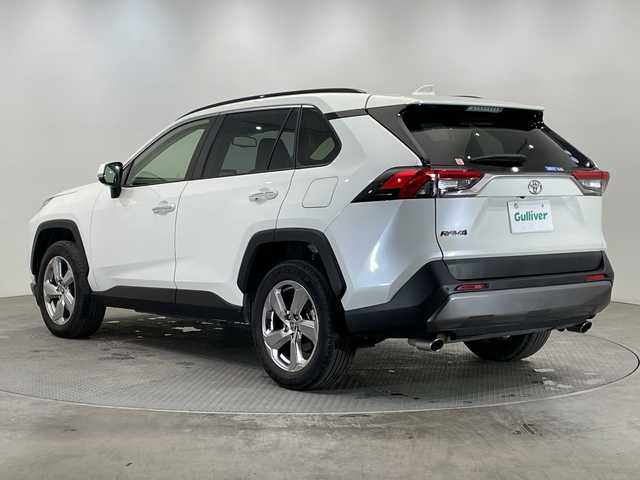 トヨタ ＲＡＶ４ G 栃木県 2021(令3)年 3.3万km ホワイトパールクリスタルシャイン ４WD/ディスプレイオーディオ/（ナビ/フルセグTV）/フロントカメラ/左サイドカメラ/バックカメラ/トヨタセーフティセンス/衝突軽減ブレーキ/前後コーナーセンサー/レーダークルーズコントロール/合皮シート/シートヒーター/ビルトインETC/パワーバックドア/防眩ミラー/ステアリングスイッチ/電動格納ミラー/本革ステアリング/スマートキー/プッシュスタート/純正アルミホイール/純正フロアマット
