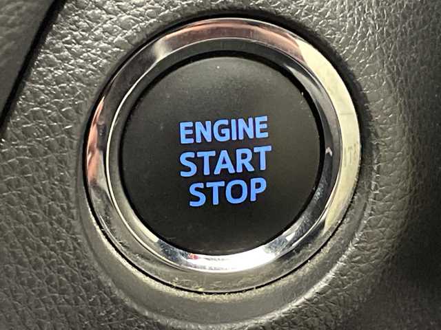 トヨタ ＲＡＶ４ G 栃木県 2021(令3)年 3.3万km ホワイトパールクリスタルシャイン ４WD/ディスプレイオーディオ/（ナビ/フルセグTV）/フロントカメラ/左サイドカメラ/バックカメラ/トヨタセーフティセンス/衝突軽減ブレーキ/前後コーナーセンサー/レーダークルーズコントロール/合皮シート/シートヒーター/ビルトインETC/パワーバックドア/防眩ミラー/ステアリングスイッチ/電動格納ミラー/本革ステアリング/スマートキー/プッシュスタート/純正アルミホイール/純正フロアマット