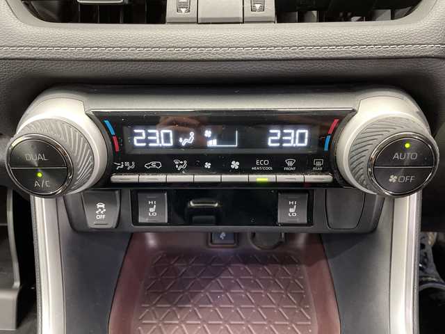 トヨタ ＲＡＶ４ G 栃木県 2021(令3)年 3.3万km ホワイトパールクリスタルシャイン ４WD/ディスプレイオーディオ/（ナビ/フルセグTV）/フロントカメラ/左サイドカメラ/バックカメラ/トヨタセーフティセンス/衝突軽減ブレーキ/前後コーナーセンサー/レーダークルーズコントロール/合皮シート/シートヒーター/ビルトインETC/パワーバックドア/防眩ミラー/ステアリングスイッチ/電動格納ミラー/本革ステアリング/スマートキー/プッシュスタート/純正アルミホイール/純正フロアマット