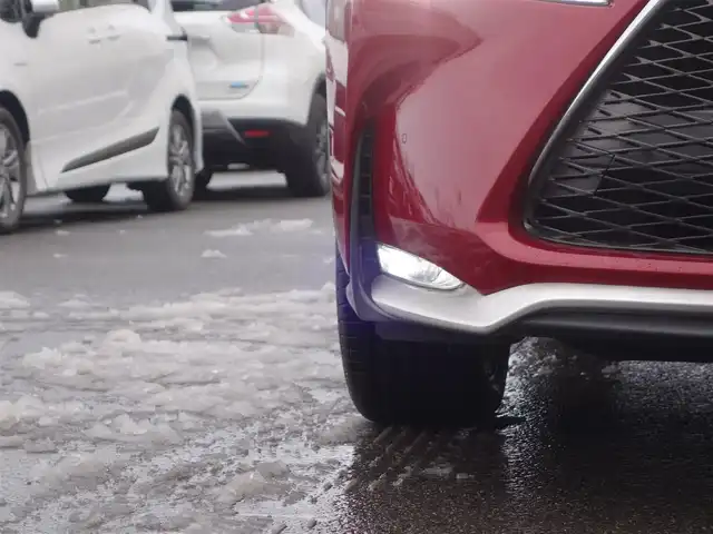 レクサス ＮＸ 300h Fスポーツ 山形県 2015(平27)年 6.9万km レッドマイカクリスタルシャイン サンルーフ/衝突被害軽減システム/純正ＳＤナビ/　　【ＣＤ　ＤＶＤ　ＢＤ　ＢＴ　フルセグ　ＵＳＢ　ＡＵＸ】/全周囲カメラ/レーダークルーズコントロール/ＬＥＤオートヘッドライト/レザーシート/シートヒーター/シートエアコン/パワーシート/純正18インチアルミホイール/アイドリングストップ/コーナーセンサー/ステアリングスイッチ/パドルシフト/ドライブレコーダー/ステアリングヒーター/フォグランプ/スマートキー×2/カードキー×1/ＥＴＣ