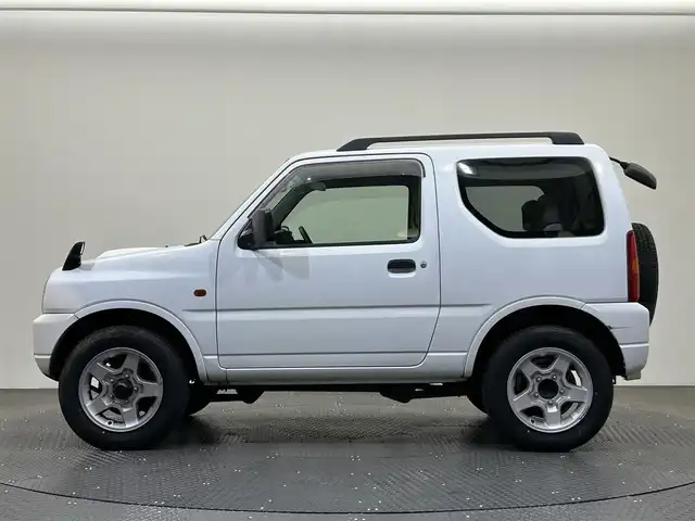 スズキ ジムニー XC 愛媛県 2001(平13)年 16万km スペリアホワイト ・オーディオ（ＣＤ・ＢＴ・ＵＳＢ・ＡＵＸ）/・４ＷＤ・２ＷＤ切り替え　/・ターボ/・5MT