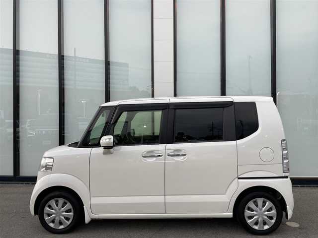 ホンダ Ｎ ＢＯＸ G Lパッケージ 大阪府 2016(平28)年 7.6万km プレミアムホワイトパールⅡ 社外ナビ　/   フルセグTV/CD/DVD/Bluetooth　/横滑り防止装置　/片側パワースライドドア　/前後ドライブレコーダー　/純正フロアマット　/プッシュスタート　/スマートキー　　/ビルトインＥＴＣ/禁煙車