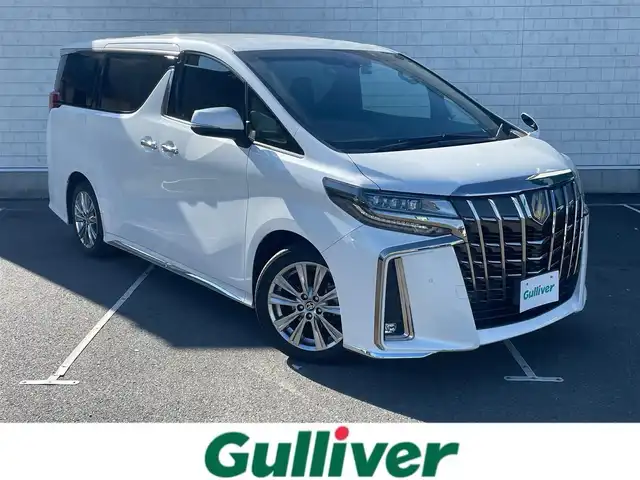 トヨタ アルファード S タイプゴールド 静岡県 2021(令3)年 4.3万km ホワイトパールクリスタルシャイン 純正9インチディスプレイオーディオナビ　/・フルセグＴＶ　/・Ｂｌｕｅｔｏｏｔｈ接続　/・ＤＶＤ再生　/・USB入力端子/純正フリップダウンモニター　/トヨタセーフティセンス　/両側パワースライドドア　/レーダークルーズコントロール/プリクラッシュセーフティ　/レーンキープアシスト/横滑り防止装置/パワーバックドア　/電動パーキングブレーキ/オートブレーキホールド　/プッシュスタート/スマートキー/ドライブレコーダー/ビルトインETC/ＬＥＤオートライト/オートハイビーム/ハーフレザーシート/2列目オットマン/純正18インチアルミホイール/純正フロアマット/取扱説明書/保証書