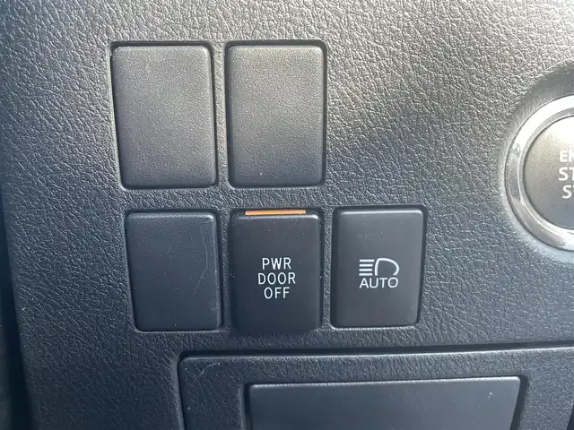 トヨタ アルファード S タイプゴールド 静岡県 2021(令3)年 4.3万km ホワイトパールクリスタルシャイン 純正9インチディスプレイオーディオナビ　/・フルセグＴＶ　/・Ｂｌｕｅｔｏｏｔｈ接続　/・ＤＶＤ再生　/・USB入力端子/純正フリップダウンモニター　/トヨタセーフティセンス　/両側パワースライドドア　/レーダークルーズコントロール/プリクラッシュセーフティ　/レーンキープアシスト/横滑り防止装置/パワーバックドア　/電動パーキングブレーキ/オートブレーキホールド　/プッシュスタート/スマートキー/ドライブレコーダー/ビルトインETC/ＬＥＤオートライト/オートハイビーム/ハーフレザーシート/2列目オットマン/純正18インチアルミホイール/純正フロアマット/取扱説明書/保証書