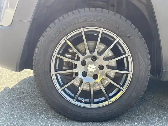 クライスラー・ジープ ジープ レネゲード トレイルホーク 青森県 2020(令2)年 5.4万km グラニトクリスタル ワンオーナー/４WD/純正ナビ/（Bt/USB/AUX/AM/FM)/レーンキープアシスト/社外ドライブレコーダー/バックカメラ/LEDヘッドライト/クルーズコントロール/ブラインドスポット/雨滴感知オートワイパー/コーナーセンサー/AAC/ETC/夏タイヤ積み込み（純正アルミホイール）