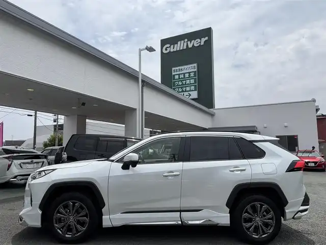 トヨタ ＲＡＶ４ X 熊本県 2024(令6)年 0.5万km プラチナホワイトパールマイカ ワンオーナー/モデリスタフルエアロ/ルーフレール/純正ディスプレイオーディオ(ナビ機能付き)/【フルセグTV/Bluetooth/USB】/衝突被害軽減システム/レーダークルーズコントロール/レーンキープアシスト/車両接近通報装置/コーナーセンサー/純正18インチアルミホイール/オートLEDライト/オートマチックハイビーム/ビルトインETC2.0/横滑り防止装置/盗難防止装置/純正フロアマット/ダブル＋サイドエアバック/プッシュスタート/スマートキー/スペアキー/取扱説明書/保証書
