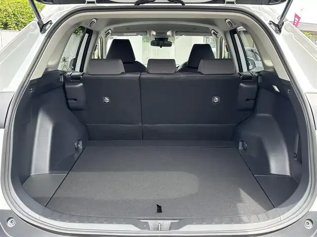 トヨタ ＲＡＶ４ X 熊本県 2024(令6)年 0.5万km プラチナホワイトパールマイカ ワンオーナー/モデリスタフルエアロ/ルーフレール/純正ディスプレイオーディオ(ナビ機能付き)/【フルセグTV/Bluetooth/USB】/衝突被害軽減システム/レーダークルーズコントロール/レーンキープアシスト/車両接近通報装置/コーナーセンサー/純正18インチアルミホイール/オートLEDライト/オートマチックハイビーム/ビルトインETC2.0/横滑り防止装置/盗難防止装置/純正フロアマット/ダブル＋サイドエアバック/プッシュスタート/スマートキー/スペアキー/取扱説明書/保証書