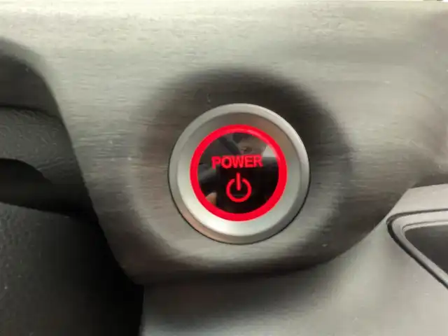 ホンダ フリード＋ ハイブリット G ホンダセンシング 滋賀県 2021(令3)年 5.6万km ルナシルバーM 禁煙車/純正ナビ/【CD/DVD/フルセグTV/Bluetooth】/ドライブレコーダー/ビルトインＥＴＣ/バックカメラ/ホンダセンシング/・衝突軽減ブレーキ/・歩行者事故低減ステアリング/・アダプティブクルーズコントロール/・車線維持支援システム/・路外逸脱抑制機能/・誤発進抑制機能/・先行車発進お知らせ機能/・標識認識機能/両側パワースライドドア/シートヒーター/ハーフレザーシート/ステアリングスイッチ/ＬＥＤライト/ＬＥＤフォグ/スマートキー