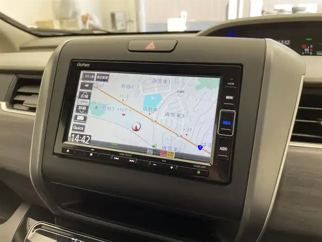 ホンダ フリード＋ ハイブリット G ホンダセンシング 滋賀県 2021(令3)年 5.6万km ルナシルバーM 禁煙車/純正ナビ/【CD/DVD/フルセグTV/Bluetooth】/ドライブレコーダー/ビルトインＥＴＣ/バックカメラ/ホンダセンシング/・衝突軽減ブレーキ/・歩行者事故低減ステアリング/・アダプティブクルーズコントロール/・車線維持支援システム/・路外逸脱抑制機能/・誤発進抑制機能/・先行車発進お知らせ機能/・標識認識機能/両側パワースライドドア/シートヒーター/ハーフレザーシート/ステアリングスイッチ/ＬＥＤライト/ＬＥＤフォグ/スマートキー