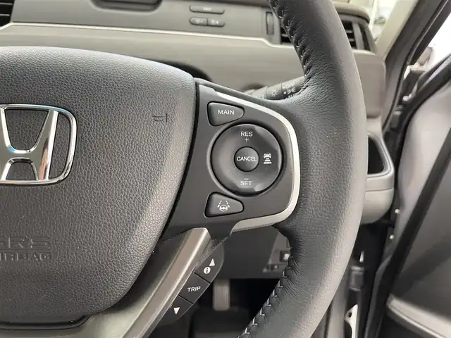 ホンダ フリード＋ ハイブリット G ホンダセンシング 滋賀県 2021(令3)年 5.6万km ルナシルバーM 禁煙車/純正ナビ/【CD/DVD/フルセグTV/Bluetooth】/ドライブレコーダー/ビルトインＥＴＣ/バックカメラ/ホンダセンシング/・衝突軽減ブレーキ/・歩行者事故低減ステアリング/・アダプティブクルーズコントロール/・車線維持支援システム/・路外逸脱抑制機能/・誤発進抑制機能/・先行車発進お知らせ機能/・標識認識機能/両側パワースライドドア/シートヒーター/ハーフレザーシート/ステアリングスイッチ/ＬＥＤライト/ＬＥＤフォグ/スマートキー