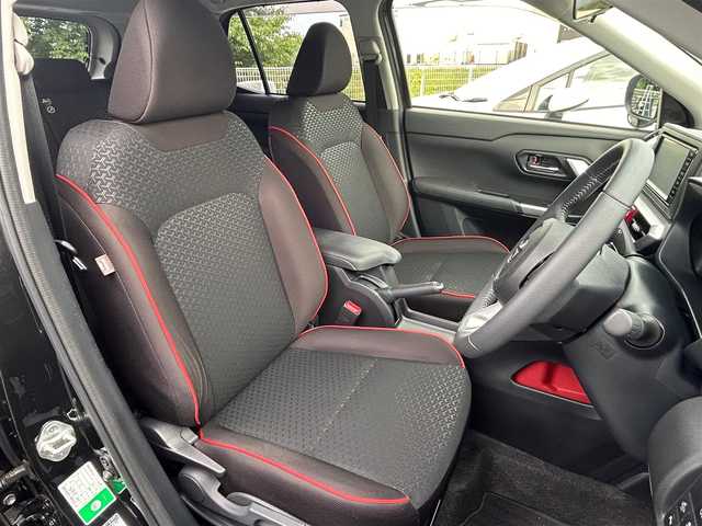 トヨタ ライズ Z 大阪府 2020(令2)年 5.2万km ブラックマイカメタリック 純正ナビ/   TV/CD/DVD/Bluetooth/USB/バックモニター/衝突軽減ブレーキ/横滑り防止装置/コーナーセンサー/前席シートヒーター/レーダークルーズコントロール/レーンキープアシスト/アイドリングストップ/前後ドライブレコーダー/オートマチックハイビーム/純正17インチアルミホイール/純正フロアマット/スマートキー/ＥＴＣ/ＬＥＤ