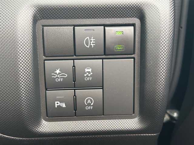 トヨタ ライズ Z 大阪府 2020(令2)年 5.2万km ブラックマイカメタリック 純正ナビ/   TV/CD/DVD/Bluetooth/USB/バックモニター/衝突軽減ブレーキ/横滑り防止装置/コーナーセンサー/前席シートヒーター/レーダークルーズコントロール/レーンキープアシスト/アイドリングストップ/前後ドライブレコーダー/オートマチックハイビーム/純正17インチアルミホイール/純正フロアマット/スマートキー/ＥＴＣ/ＬＥＤ