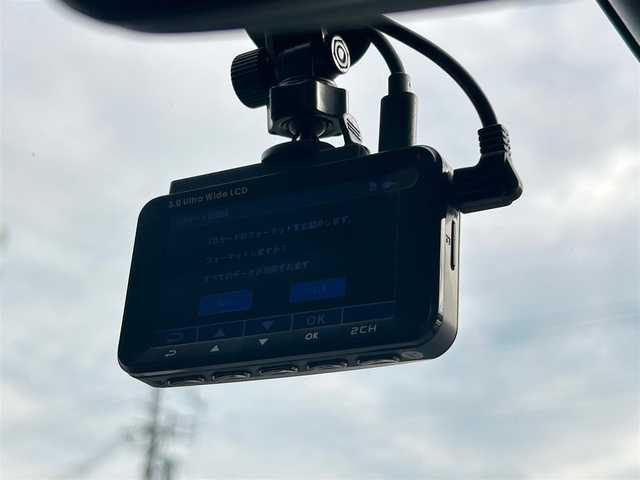 トヨタ ライズ Z 大阪府 2020(令2)年 5.2万km ブラックマイカメタリック 純正ナビ/   TV/CD/DVD/Bluetooth/USB/バックモニター/衝突軽減ブレーキ/横滑り防止装置/コーナーセンサー/前席シートヒーター/レーダークルーズコントロール/レーンキープアシスト/アイドリングストップ/前後ドライブレコーダー/オートマチックハイビーム/純正17インチアルミホイール/純正フロアマット/スマートキー/ＥＴＣ/ＬＥＤ