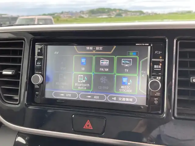 三菱 ｅＫスペース G セーフティパッケージ 鳥取県 2018(平30)年 6.7万km シルキーホワイト ４WD/純正ナビ/フルセグ/CD/DVD/BT/全方位カメラ/衝突被害軽減システム/片側パワースライドドア/運転席シートヒーター/プッシュエンジンスタート/アイドリングストップ/ウィンカーミラー/ルーフサーキュレーター/リヤロールサンシェード/純正フロアマット/ドアバイザー