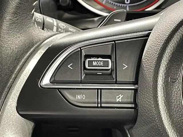 スズキ スイフト RSt 愛知県 2017(平29)年 2.9万km スピーディーブルーM シートヒーター　/ビルトインＥＴＣ　/ＬＥＤヘッドライト　/パドルシフト　/ＵＳＢ接続　/Ｂｌｕｅｔｏｏｔｈ　/純正フロアマット　/オートエアコン　/フォグランプ　/プッシュスタート　/横滑り防止　/ステアリングスイッチ/ISOFIX