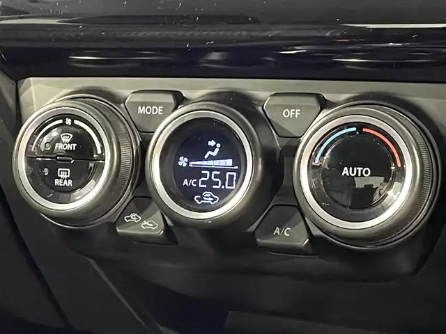 スズキ スイフト RSt 愛知県 2017(平29)年 2.9万km スピーディーブルーM シートヒーター　/ビルトインＥＴＣ　/ＬＥＤヘッドライト　/パドルシフト　/ＵＳＢ接続　/Ｂｌｕｅｔｏｏｔｈ　/純正フロアマット　/オートエアコン　/フォグランプ　/プッシュスタート　/横滑り防止　/ステアリングスイッチ/ISOFIX