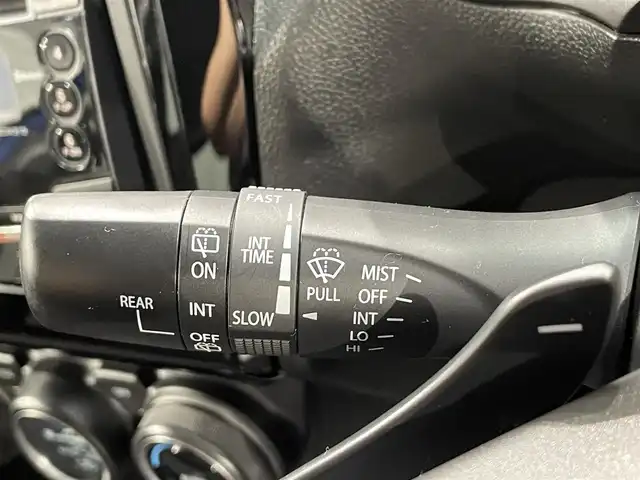 スズキ スイフト RSt 愛知県 2017(平29)年 2.9万km スピーディーブルーM シートヒーター　/ビルトインＥＴＣ　/ＬＥＤヘッドライト　/パドルシフト　/ＵＳＢ接続　/Ｂｌｕｅｔｏｏｔｈ　/純正フロアマット　/オートエアコン　/フォグランプ　/プッシュスタート　/横滑り防止　/ステアリングスイッチ/ISOFIX