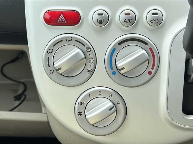 三菱 ｅＫワゴン MX 鹿児島県 2012(平24)年 12.8万km ディープブラックマイカ キーレス　/電動格納ミラー　/ラジオ　/純正ＣＤ　/ベンチシート　/フロアマット　/エアコン　/Ｗエアバッグ　/パワーウィンドウ