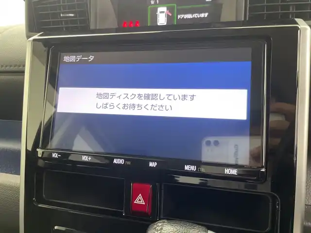 トヨタ ルーミー カスタムG－T 三重県 2019(平31)年 5.2万km レーザーブルークリスタルシャイン 禁煙車/純正ナビ（NSZT-Y68T）/・フルセグ・Bluetooth・CD・DVD・SD/バックカメラ/両側パワースライドドア/ルーフキャリア/クルーズコントロール/衝突軽減/前後ドライブレコーダー/アイドリングストップ/オートハイビーム/クリアランスソナー/ETC