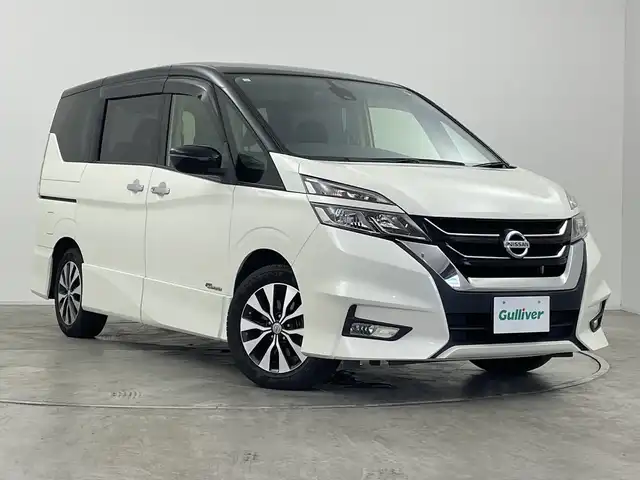 日産 セレナ ハイウェイスター 群馬県 2017(平29)年 7.4万km ブリリアントホワイトパール 2トーン 純正９型ナビ　純正１１型後席モニター　バックカメラ　衝突被害軽減ブレーキ　車線逸脱警報　両側パワースライドドア　クルーズコントロール　オートライト　純正アルミホイール１６インチ　ＥＴＣ　禁煙車