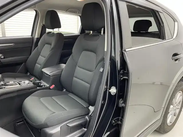 マツダ ＣＸ－５ 20S スマートエディション 茨城県 2022(令4)年 2.4万km ジェットブラックマイカ ●純正ナビ/●BT接続，フルセグTV/●全周囲カメラ/●BSM/●クルーズコントロール/●パワーステアリング/●パワーウィンドウ/●エアコン/●キーレス/●ABS/●運転席＋助手席エアバッグ/●サイドエアバッグ/●カーテンエアバッグ/●バックカメラ/●LED ライト/●ETC/●スマートキー/●プッシュスタート/●盗難防止装置/●オートライト/●横滑り防止装置/●衝突被害軽減ブレーキ/●衝突安全ボディ/●アイドリングストップ/●障害物センサー