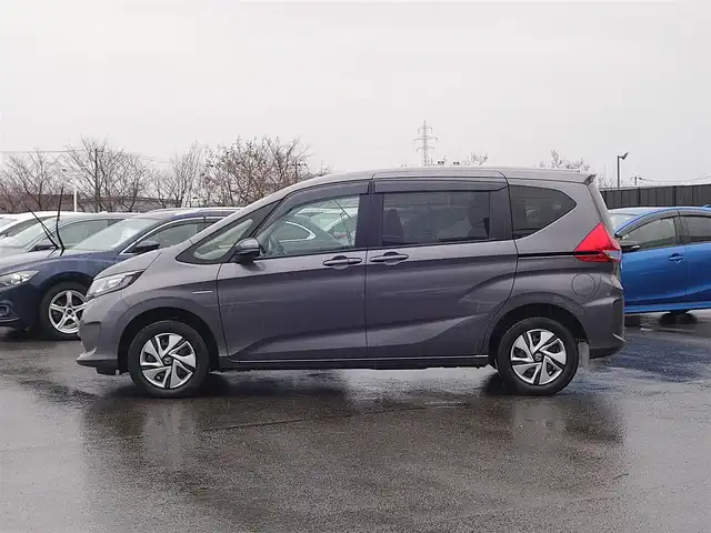 ホンダ フリード ハイブリット G ホンダセンシング 山形県 2018(平30)年 1.6万km モダンスティールM 4WD/ホンダセンシング/メモリナビ/　　【CD ワンセグ USB AUX】/バックカメラ/両側パワースライドドア/レーダークルーズコントロール/LEDオートライト/シートヒーター/ドライブレコーダー/アイドリングストップ/ステアリングスイッチ/電動格納ウィンカーミラー/スマートキー×2/ETC