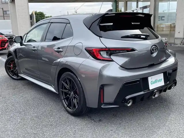 トヨタ ＧＲカローラ RZ 神奈川県 2024(令6)年 0.2万km グレー ワンオーナー/GRリヤスポイラー/カーボンルーフ/BBS製純正18インチAW/GR赤ブレーキキャリパー/JBLスピーカー/HUD/純正10.5インチディスプレイ/純正メモリーナビ・地デジTV/純正USB/BT/Miracast/バックモニター/ビルトインETC2.0/前後ドライブレコーダー/ハーフレザーシート/前席シートヒーター/ステアリングヒーター/トヨタセーフティセンス/レーダークルーズコントロール/PCS/LDA/BSM/RCTA/SEA/RSA/オートハイビーム/コーナーセンサー/寒冷地仕様/プッシュスタート/スマートキー×2/純正フロアマット/保証書・取説あり