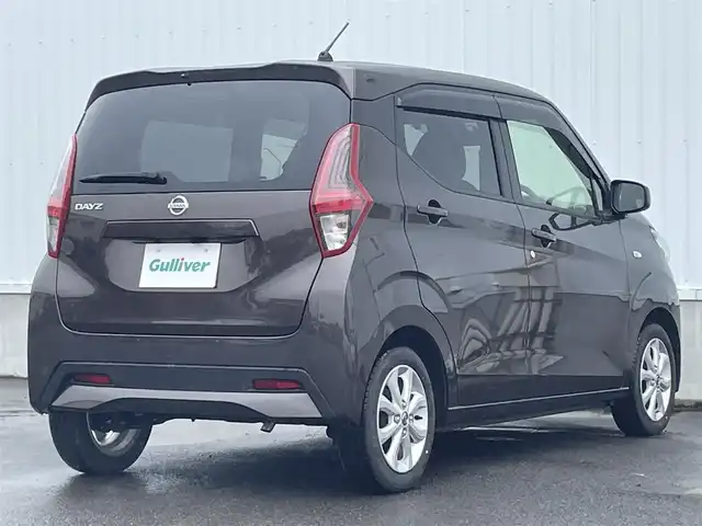 日産 デイズ X 愛媛県 2023(令5)年 0.2万km アッシュブラウンM 純正9インチナビ(Bluetooth)/バックカメラ/フルセグテレビ/ETC/前後ドライブレコーダー/アイドリングストップ/ダウンヒルアシストコントロール/前後コーナーセンサー/オートライト/オートマチックハイビーム/純正フロアマット/純正ドアバイザー/純正アルミホイール/横滑り防止装置/衝突被害軽減システム/スマートキー/プッシュスタート/ABS
