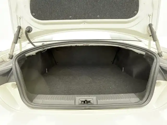 トヨタ ８６ GT 滋賀県 2015(平27)年 4.7万km クリスタルホワイトパール 禁煙車/純正ナビ/ETC/パドルシフト/オートライト/スマートキーｘ２/横滑り防止装置/フォグランプ
