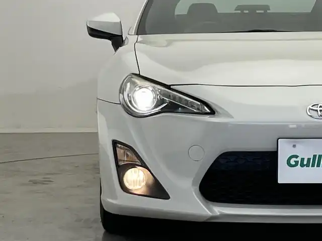 トヨタ ８６ GT 滋賀県 2015(平27)年 4.7万km クリスタルホワイトパール 禁煙車/純正ナビ/ETC/パドルシフト/オートライト/スマートキーｘ２/横滑り防止装置/フォグランプ