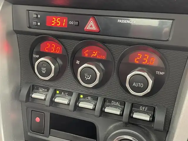 トヨタ ８６ GT 滋賀県 2015(平27)年 4.7万km クリスタルホワイトパール 禁煙車/純正ナビ/ETC/パドルシフト/オートライト/スマートキーｘ２/横滑り防止装置/フォグランプ