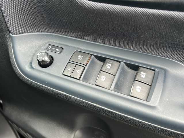 トヨタ ヴォクシー ZS 煌Ⅱ 岐阜県 2016(平28)年 6.5万km ブラック 登録時走行距離：64638km/純正SDナビ/バックカメラ/フルセグテレビ・Bluetooth・CD/両側パワースライドドア/レーンキープアシスト/プリクラッシュセーフティー/前後コーナーセンサー/ヘッドライトウォッシャー/ビルトインETC/LEDヘッドライト/オートライト/オートマチックハイビーム/ドアバイザー/純正フロアマット