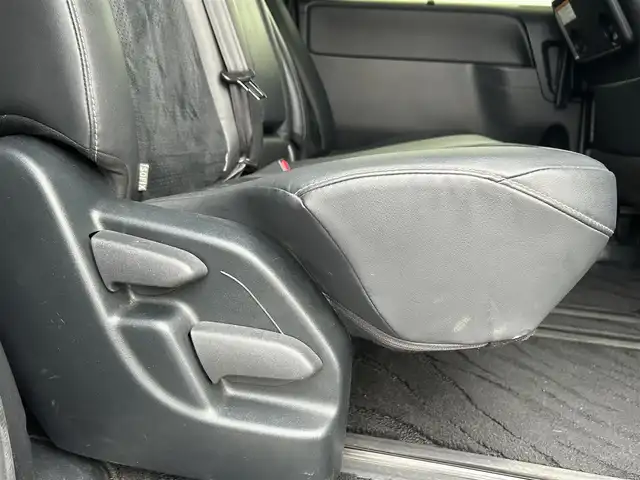 トヨタ ヴォクシー ZS 煌Ⅲ 香川県 2021(令3)年 6.7万km イナズマスパーキングブラックガラスフレーク 登録時走行距離：66749km/トヨタセーフティーセンス/純正10インチナビ/→フルセグTV/→Bluetooth/バックカメラ/ETC/ドライブレコーダー/クルーズコントロール/レーンキープアシスト/プッシュスタート/両側パワースライドドア/LEDヘッドライト/純正16インチアルミホイール/革巻きステアリング/ステアリモコン/ハーフレザーシート/電動格納ウィンカーミラー/スマートキー