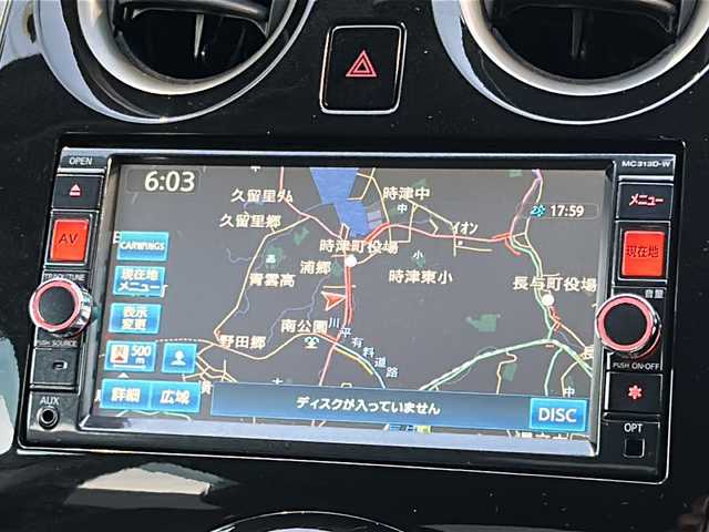 日産 ノート メダリスト 長崎県 2013(平25)年 6.1万km ソニックブルー ディーラーOP/SDナビ【MC313D-W】/・Bluetooth接続/・フルセグTV/・DVD再生/全方位カメラ・バックカメラ/ETC/ハーフレザーシート/D席ひじ置き/アイドリングストップ/ISOFIX/オートライト/革巻きステアリング/ヘッドライトレベライザー