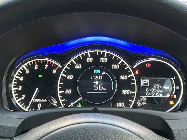 日産 ノート メダリスト 長崎県 2013(平25)年 6.1万km ソニックブルー ディーラーOP/SDナビ【MC313D-W】/・Bluetooth接続/・フルセグTV/・DVD再生/全方位カメラ・バックカメラ/ETC/ハーフレザーシート/D席ひじ置き/アイドリングストップ/ISOFIX/オートライト/革巻きステアリング/ヘッドライトレベライザー