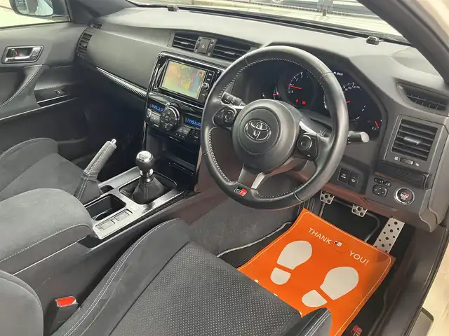 トヨタ マークＸ GRMN 神奈川県 2019(令1)年 1.5万km ホワイトパールクリスタルシャイン ワンオーナー/新車保証書/取扱説明書/カーボンルーフ（メーカーオプション）/純正SDナビ・フルセグTV/CD・DVDビデオ・Bluetooth/バックカメラ/ドライブレコーダー/ビルトインETC2.0/ステアリングスイッチ/GRエンブレムブラックウルトラスエードバケットシート/オートライト/ナノイー付き左右独立温度調整オートエアコン/スマートキー・スペアキー/HIDライト/LEDフォグランプ/ウインカー付きドアミラー/19インチBBS製7本Y字スポークアルミホイール/GRロゴ入りホワイトブレーキキャリパー/4本出しマフラー