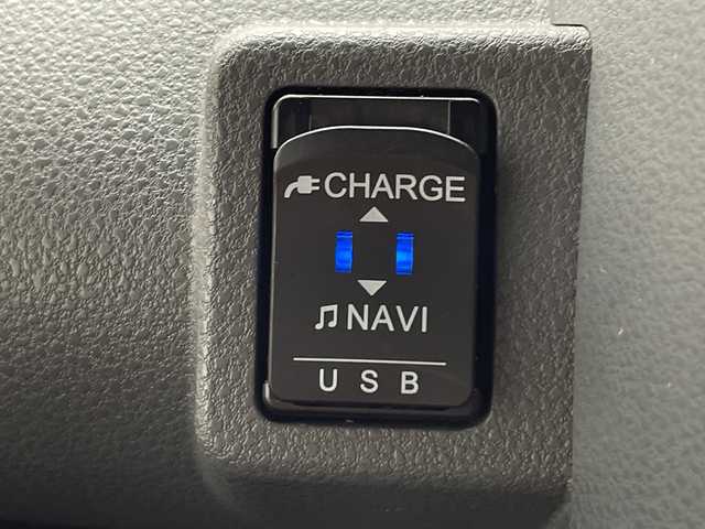 ダイハツ タント カスタム RS 鹿児島県 2019(令1)年 2.9万km ブラックマイカメタリック/シャイニングホワイトパール 社外メモリナビ　/（フルセグ/Bluetooth/DVD/CD/USB)　/バックカメラ　/両側パワースライドドア　/ＥＴＣ　/オートライト　/シートバックテーブル　/コーナーセンサー　/ベンチシート　/アイドリングストップ　/保証書　/取扱説明書