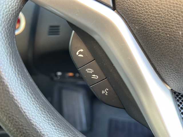 ホンダ フィット 13G Fパッケージ 兵庫県 2013(平25)年 13.9万km プレミアムホワイトパール 取扱説明書/保証書/純正ナビ（FM/AM/DISC/フルセグ/USB/Bluetooth/HDMI）/プッシュスタート/アイドリングストップ/スマートキー×２/ビルトインETC/純正フロアマット/「ステアリングリモコン