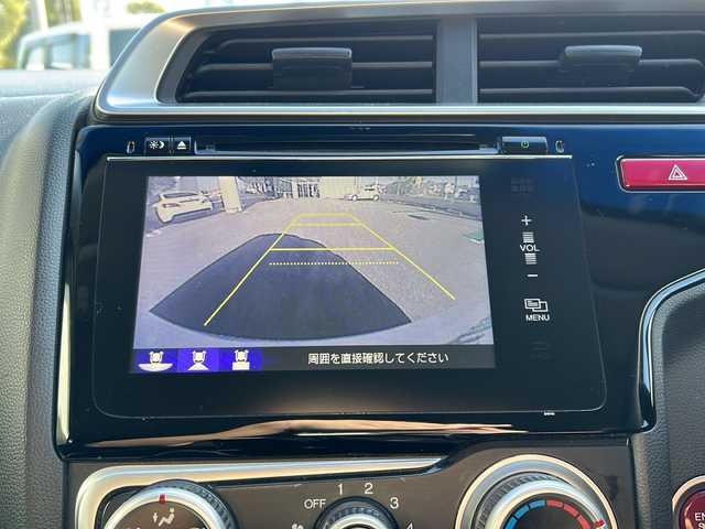 ホンダ フィット 13G Fパッケージ 兵庫県 2013(平25)年 13.9万km プレミアムホワイトパール 取扱説明書/保証書/純正ナビ（FM/AM/DISC/フルセグ/USB/Bluetooth/HDMI）/プッシュスタート/アイドリングストップ/スマートキー×２/ビルトインETC/純正フロアマット/「ステアリングリモコン