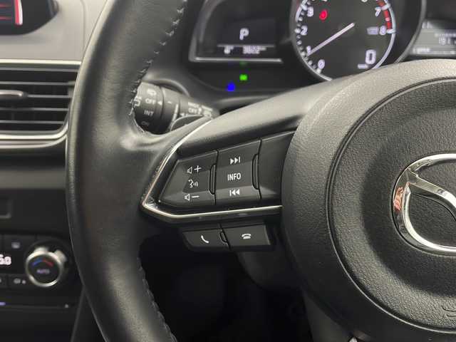 マツダ アクセラ スポーツ 15S プロアクティブ 栃木県 2019(平31)年 2万km スノーフレイクホワイトパールマイカ ワンオーナー/マツダコネクトナビ/・CD/DVD/Bluetooth/USB/AUX/フルセグ/・ビルトインETC/・360度ビューモニター　全方位カメラ/スマートシティブレーキサポート　衝突軽減ブレーキ/BSM　ブラインドスポットモニター/レーンキープアシスト/レーダークルーズコントロール/標識認識機能/ドライバーアテンションアラート/パーキングセンサー　コーナーセンサー/HUD　ヘッドアップディスプレイ/純正18インチアルミホイール/LEDヘッドライト/フォグランプ/オートライト/オートハイビーム/スマートキー/プッシュスタートボタン/パドルシフト/アイドリングストップ/オートエアコン/クルーズコントロール/フロアマット/電動格納ミラー/ステアリングリモコン　/保証書/取扱説明書/スペアキー