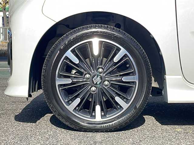 スズキ スペーシア カスタム HYBRID XS 愛知県 2021(令3)年 4.5万km ピュアホワイトP /禁煙車//メーカーナビ//AUDIO（AM・FM・DVD・CD・BlueTooth・ApplecarPiay）//フルセグテレビ//全方位カメラ・バックカメラ//クルーズコントール（追従機能有）//前方ドライブレコーダー（HDR１０３)//両側パワースライドドア//バックセンサー//ETC//LEDオートライト//車間距離制御システム//ヘッドアップディスプレイ//プリクラッシュ//レーンキープアシスト//シートヒーター（運転席）//オートリトラクトウィンカーミラー//コーナーセンサー//車線逸脱警報//リアサンシェード//運転切替スイッチ（Powerモー//スペアキー//ISOFIX//純正15インチAW//プリクラッシュ//トランクスポイラー//本革巻きステアリング//純正マット//純正ドアバイザー//横滑り防止//衝突安全ボディー//盗難防止システム//取扱説明書//記録簿//保証書//プライバシーガラス//UVカットガラス