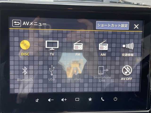 スズキ スペーシア カスタム HYBRID XS 愛知県 2021(令3)年 4.5万km ピュアホワイトP /禁煙車//メーカーナビ//AUDIO（AM・FM・DVD・CD・BlueTooth・ApplecarPiay）//フルセグテレビ//全方位カメラ・バックカメラ//クルーズコントール（追従機能有）//前方ドライブレコーダー（HDR１０３)//両側パワースライドドア//バックセンサー//ETC//LEDオートライト//車間距離制御システム//ヘッドアップディスプレイ//プリクラッシュ//レーンキープアシスト//シートヒーター（運転席）//オートリトラクトウィンカーミラー//コーナーセンサー//車線逸脱警報//リアサンシェード//運転切替スイッチ（Powerモー//スペアキー//ISOFIX//純正15インチAW//プリクラッシュ//トランクスポイラー//本革巻きステアリング//純正マット//純正ドアバイザー//横滑り防止//衝突安全ボディー//盗難防止システム//取扱説明書//記録簿//保証書//プライバシーガラス//UVカットガラス
