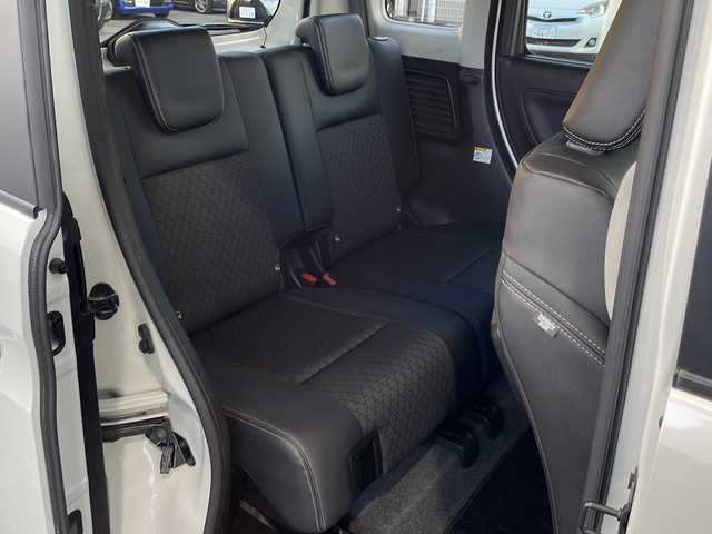 スズキ スペーシア カスタム HYBRID XS 愛知県 2021(令3)年 4.5万km ピュアホワイトP /禁煙車//メーカーナビ//AUDIO（AM・FM・DVD・CD・BlueTooth・ApplecarPiay）//フルセグテレビ//全方位カメラ・バックカメラ//クルーズコントール（追従機能有）//前方ドライブレコーダー（HDR１０３)//両側パワースライドドア//バックセンサー//ETC//LEDオートライト//車間距離制御システム//ヘッドアップディスプレイ//プリクラッシュ//レーンキープアシスト//シートヒーター（運転席）//オートリトラクトウィンカーミラー//コーナーセンサー//車線逸脱警報//リアサンシェード//運転切替スイッチ（Powerモー//スペアキー//ISOFIX//純正15インチAW//プリクラッシュ//トランクスポイラー//本革巻きステアリング//純正マット//純正ドアバイザー//横滑り防止//衝突安全ボディー//盗難防止システム//取扱説明書//記録簿//保証書//プライバシーガラス//UVカットガラス